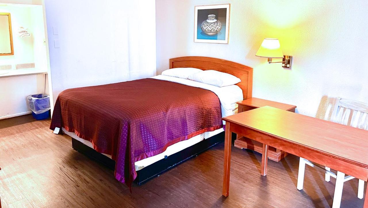 Thunderbird Motel Hillsboro Buitenkant foto