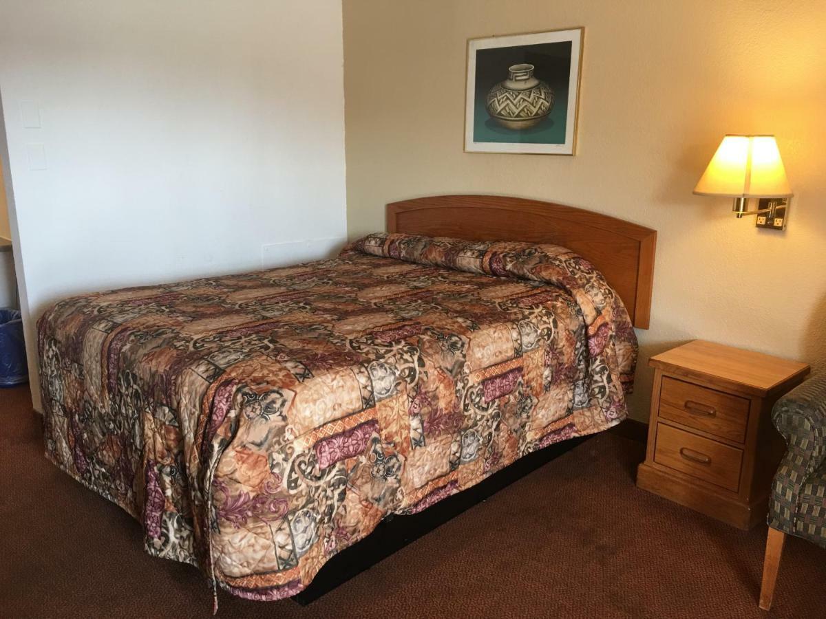Thunderbird Motel Hillsboro Buitenkant foto