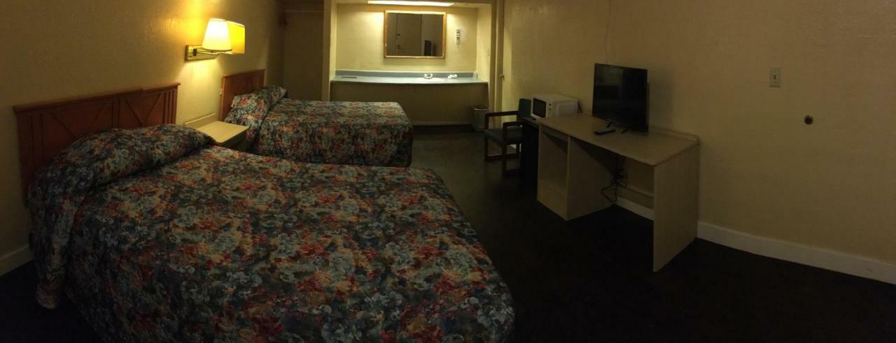 Thunderbird Motel Hillsboro Buitenkant foto