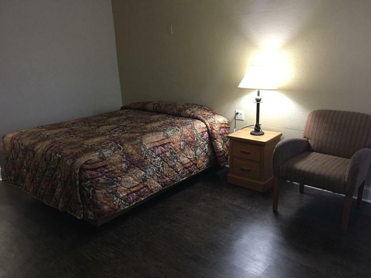 Thunderbird Motel Hillsboro Buitenkant foto